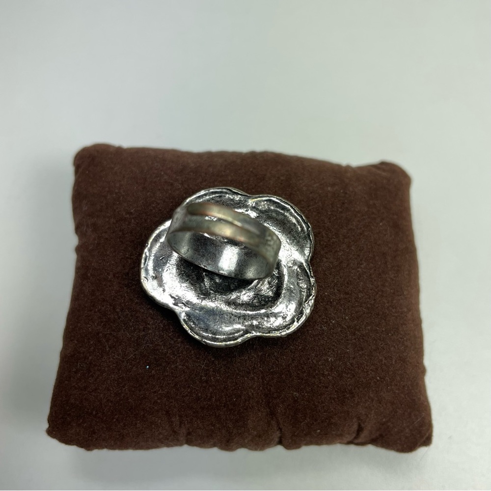 Rosette Silver Tone Ring - image 4